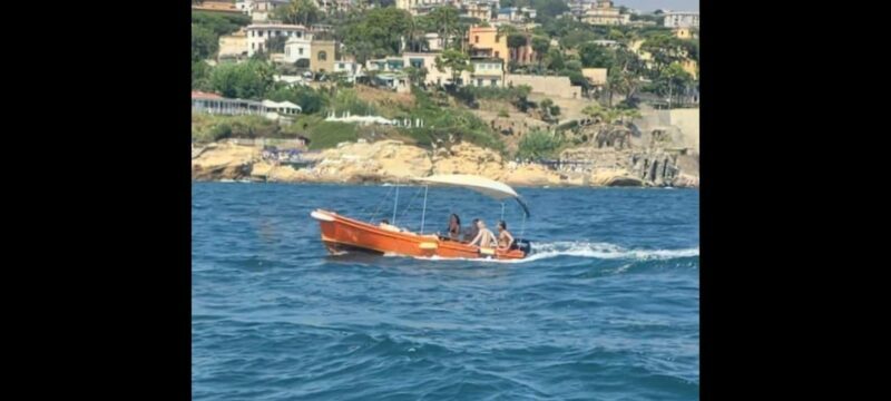 Naples: Boat tour / Giro in barca - The Sum Up