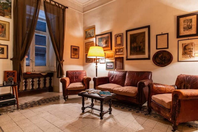 Naples: Entrance ticket with guided tour house museum Murolo - Discover the Heart of Neapolitan Music at the Murolo House Museum