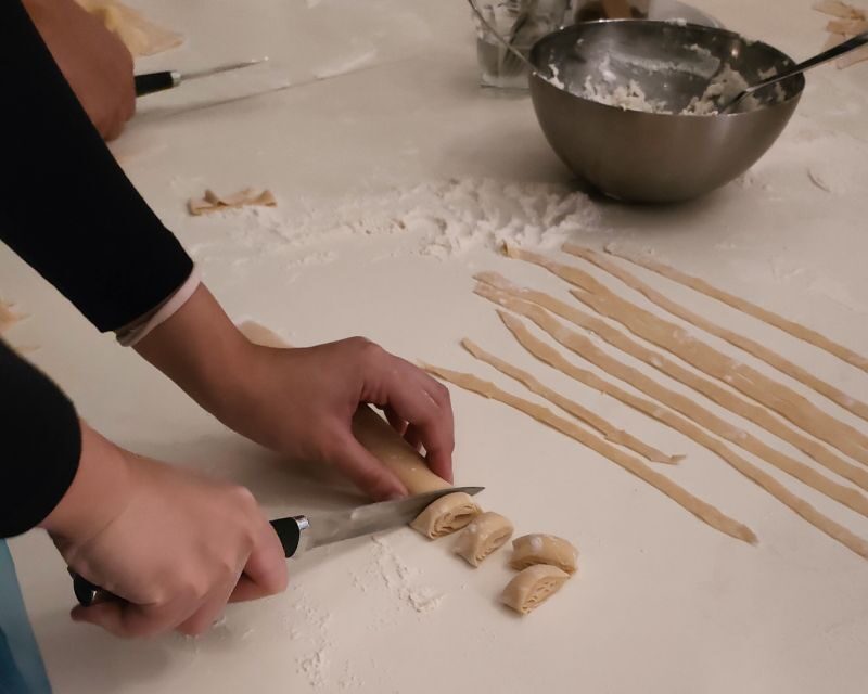 Naples: Pasta Making Class with Starter and Drink - FAQ