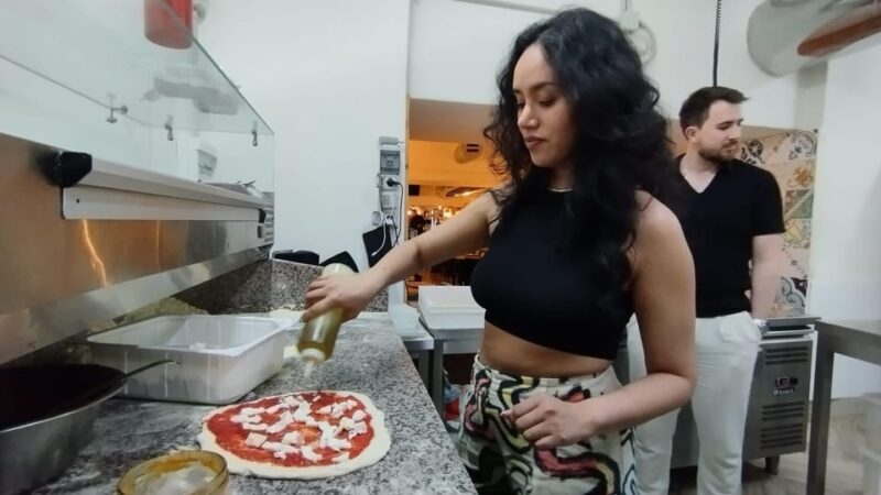 Naples: Pizza Making Class with Neapolitan Chef and drink - A Practical and Tasty Dive into Naples’ Pizza Culture