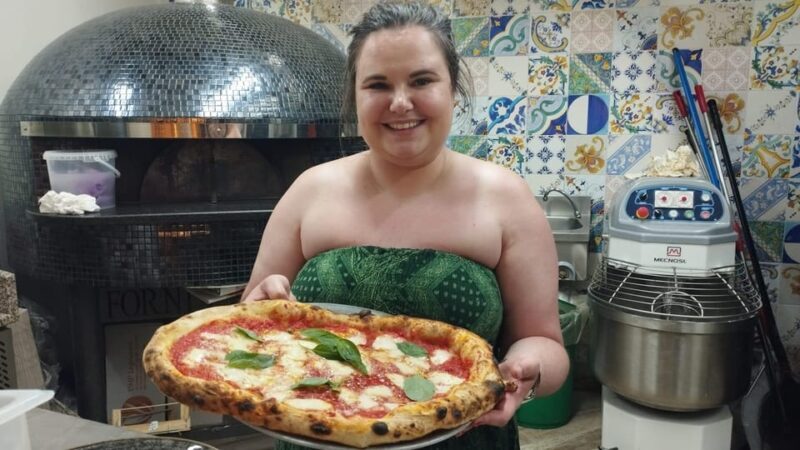 Naples: Pizza Making Class with Neapolitan Chef and drink - FAQ