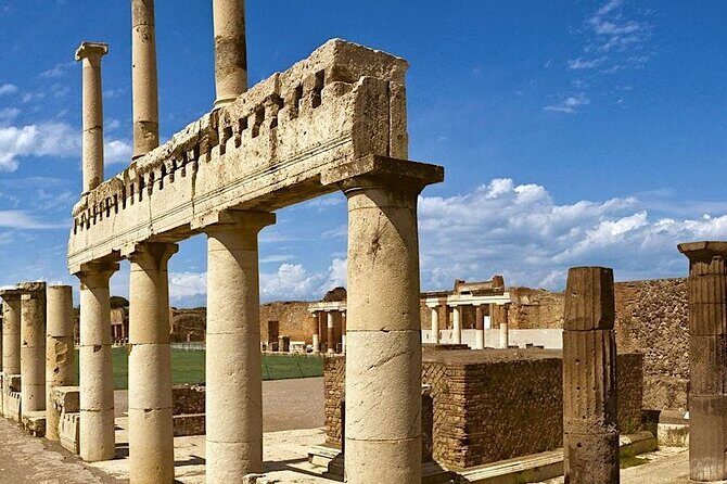 Naples, Pompeii and Sorrento full day tour from Naples - FAQs