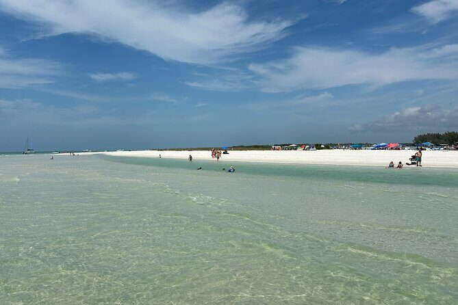 Naples Private Boat with All Beach Amenities and Captain - FAQ