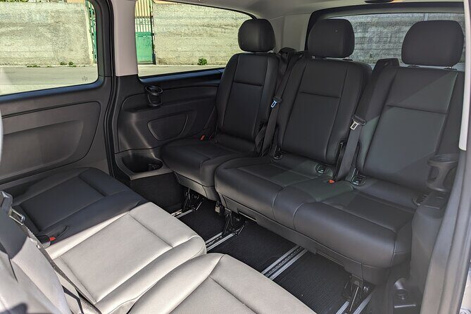 Naples: Private transfer to Sorrento - Your Simple, Reliable Ride from Naples to Sorrento