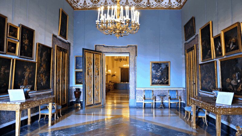 Naples: Royal Palace Entry Ticket with Digital Audio Guide - Key Points