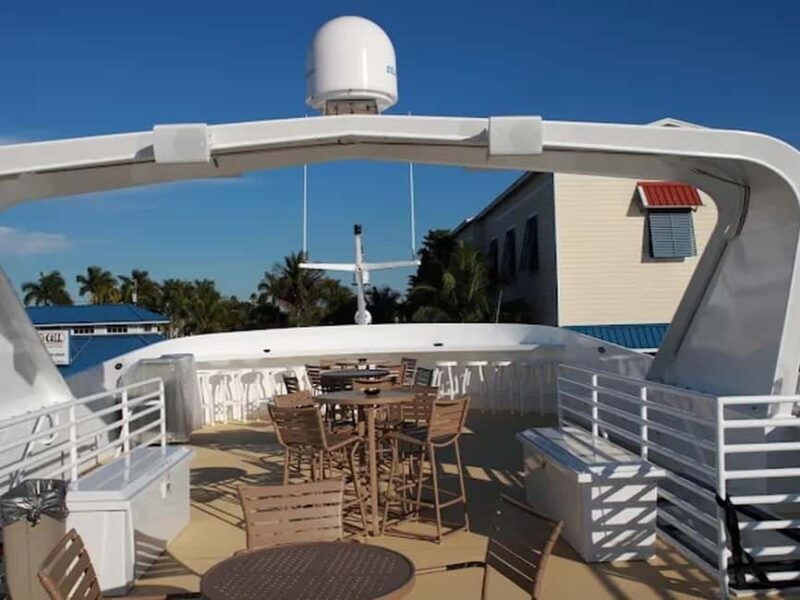 Naples: Sightseeing and Dining Cruises - A deeper look at Naples: Sightseeing and Dining Cruises