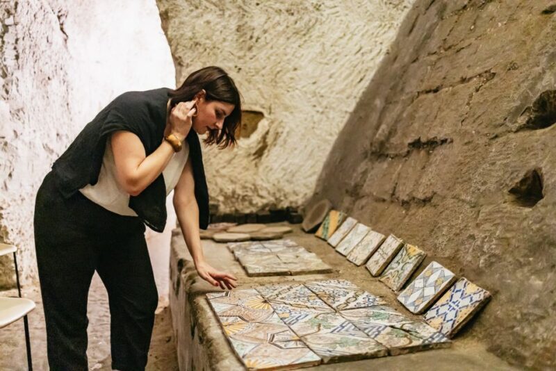 Naples: Spanish Quarters Underground Guided Tour - Detailed Breakdown of the Tour