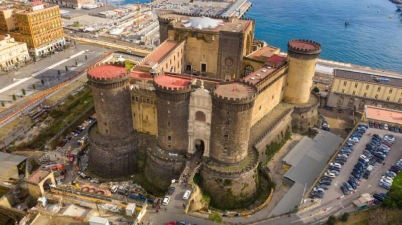 Naples: walk through the city's alleys with local guide - Why choose this Naples city walk?