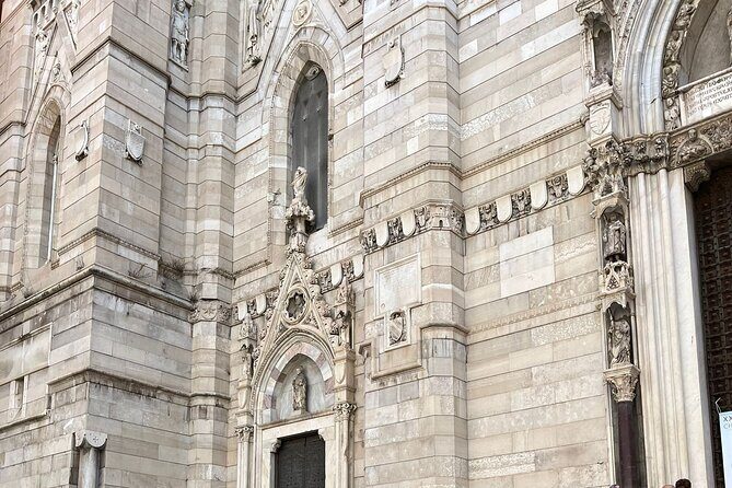Naples Walking Stress-Free Tour: Between Legends and History - A Deep Dive into Naples’ Historic Heart