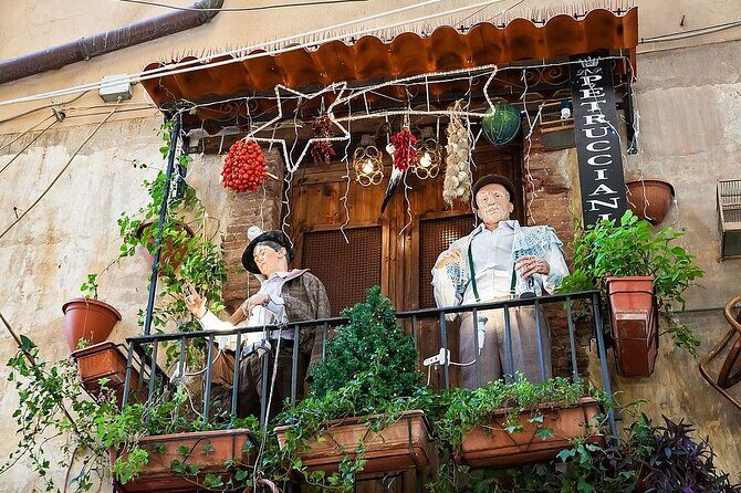 Naples walking tour + Neapolis buried - Explore Naples on Foot: The Perfect Introduction to Italy’s Vibrant South