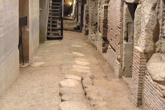 Naples walking tour + Neapolis buried - The Practicalities: What to Expect and Tips