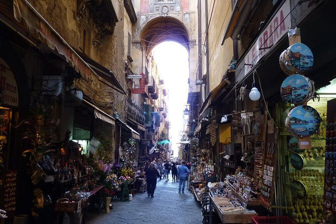 Naples Walking Tour with Underground Roman Ruins Ticket - The Guided Experience: Knowledgeable and Engaging