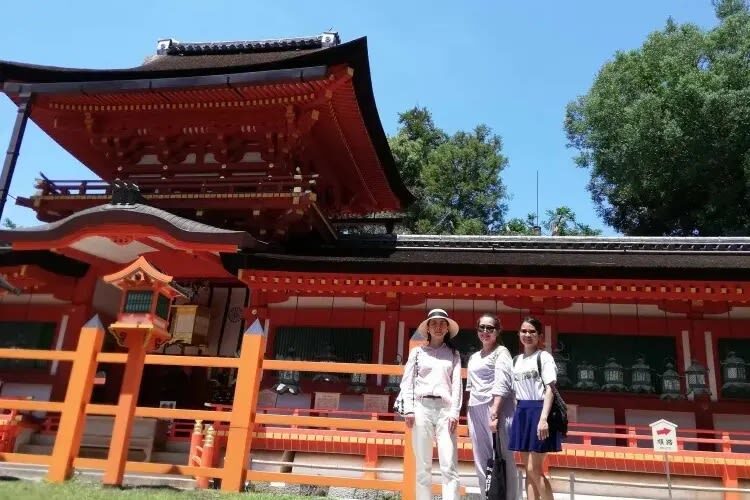 Nara UNESCO Walk: Todaiji, Great Buddha & Kasuga Taisha - Old-town lanes and quieter corners