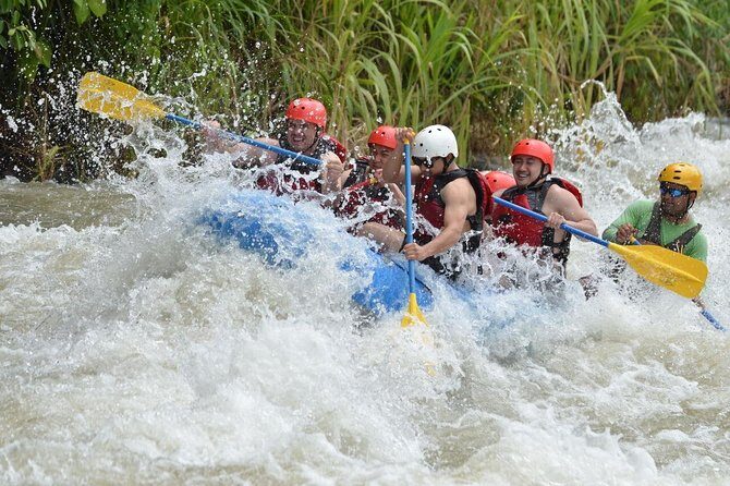 Naranjo River White Rafting Clas III-IV from Manuel Antonio - Key Points