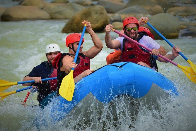 Naranjo River White Rafting Clas III-IV from Manuel Antonio - FAQ