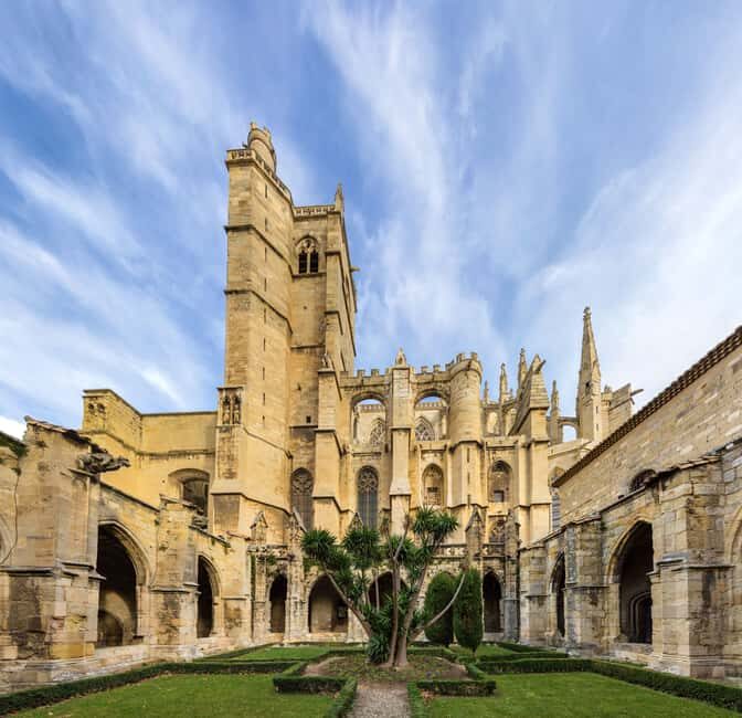 Narbonne: Express Walk with a Local - Authenticity and Personalization