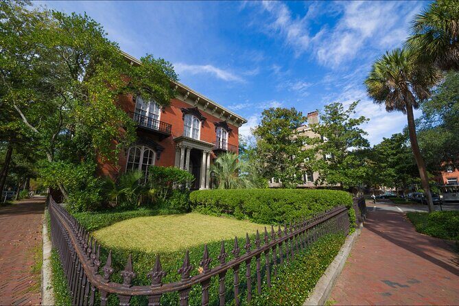 Narrated Historic Savannah Sightseeing Trolley Tour - FAQ