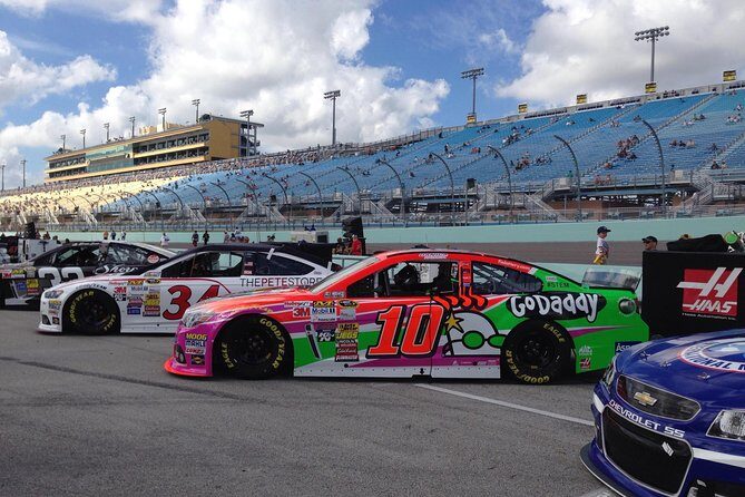 NASCAR Coke Zero 400 Race Day Packages - In-Depth Review of the NASCAR Coke Zero 400 Race Day Packages