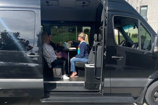 Nashville Airport Private Transportation for 6-13 Passengers - Pricing and Value Analysis