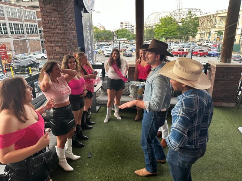 Nashville: Broadway Boyfriends Bar Crawl - Starting Point: Big Machine Distillery