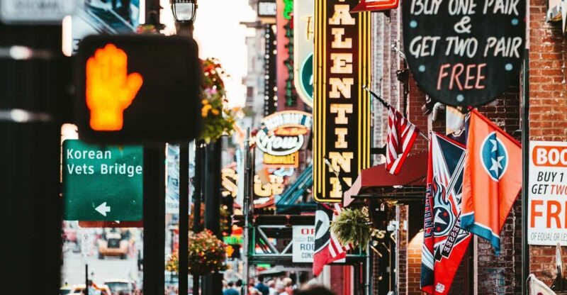 Nashville: Broadway Boyfriends Bar Crawl - Nashville Underground: Mechanical Bull Madness