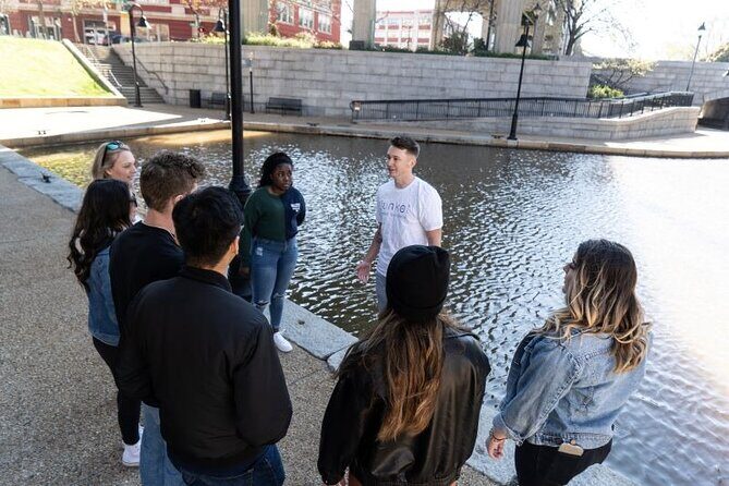 Nashville Downtown Insta Mural Shared Walking Tour - Key Points