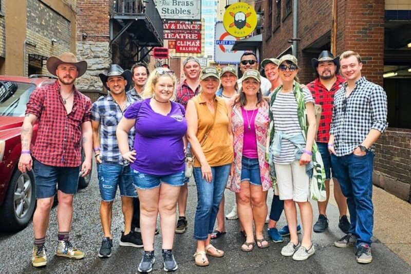 Nashville: Drinkers & Thinkers Pub Crawl - Exploring Nashville’s Charm on the Drinkers & Thinkers Pub Crawl