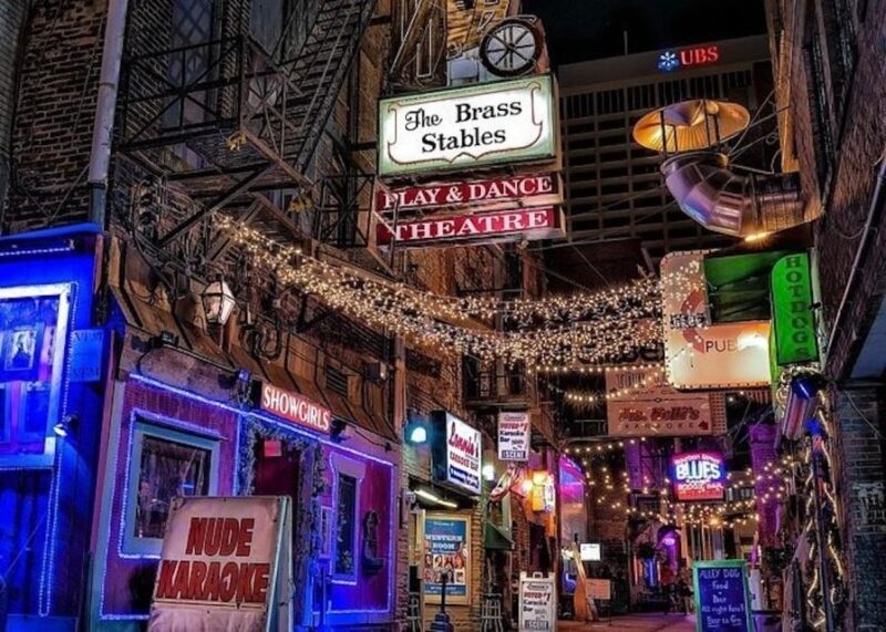 Nashville: Drinkers & Thinkers Pub Crawl - A Deep Dive into the Nashville Pub Crawl