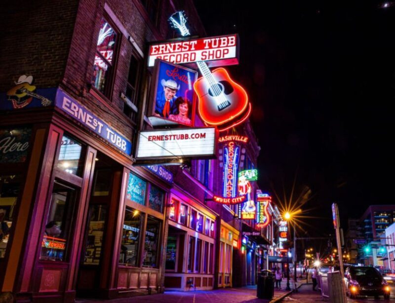 Nashville: Ghosts, Boos and Booze Haunted Pub Crawl - Exploring Nashvilles Haunted Bars and Legend-Laden Venues