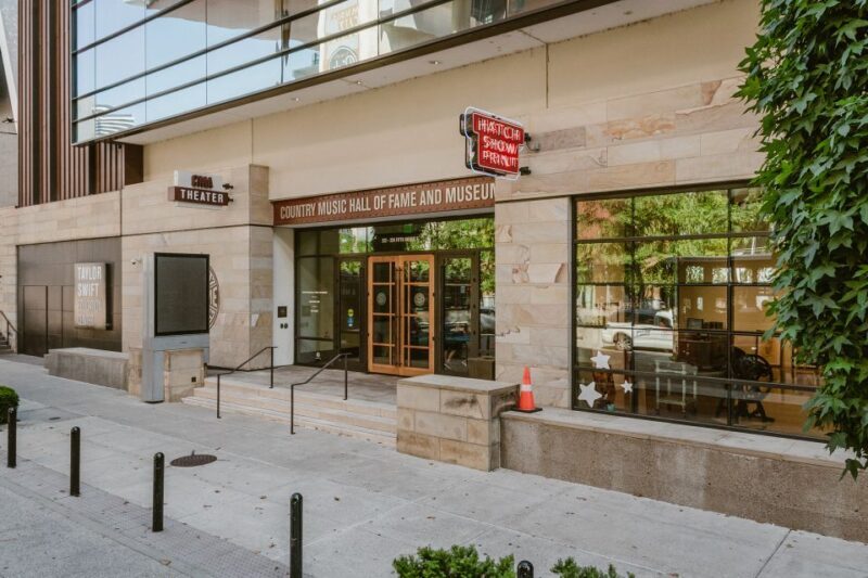 Nashville: Hop-on Hop-off Trolley Tour - FAQ