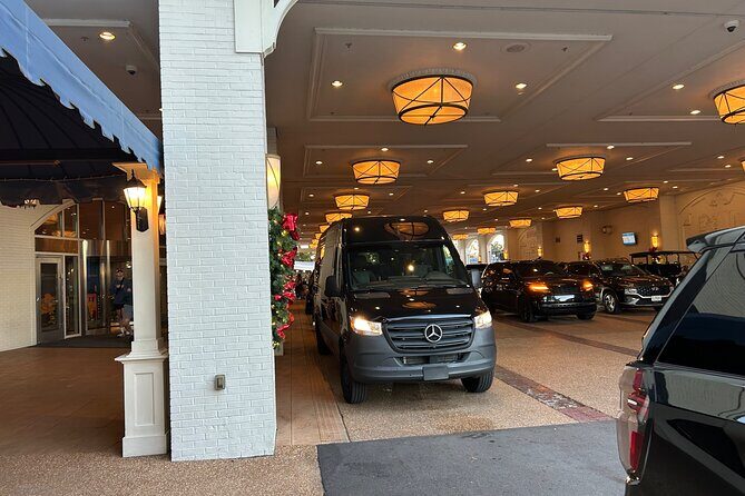 Nashville Limo Service and Airport Transportation Arrival - A Closer Look at Nashville’s Private Limo Service