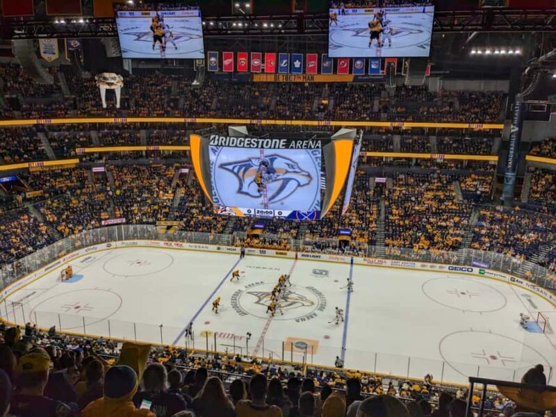 Nashville: Nashville Predators Ice Hockey Game Ticket - Experience the Excitement of a Nashville Predators Hockey Game