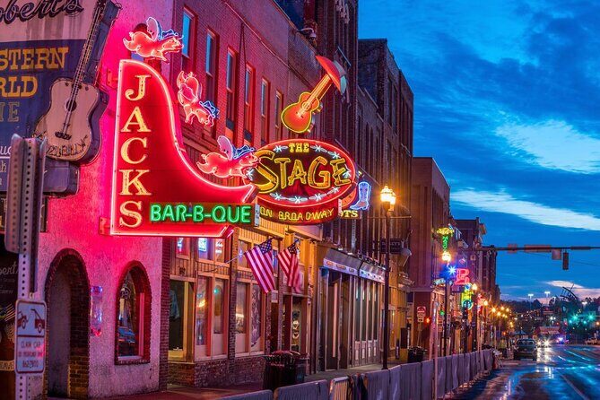 Nashville Party Bus with Drag Queen Hosts & Live Performances - Key Points