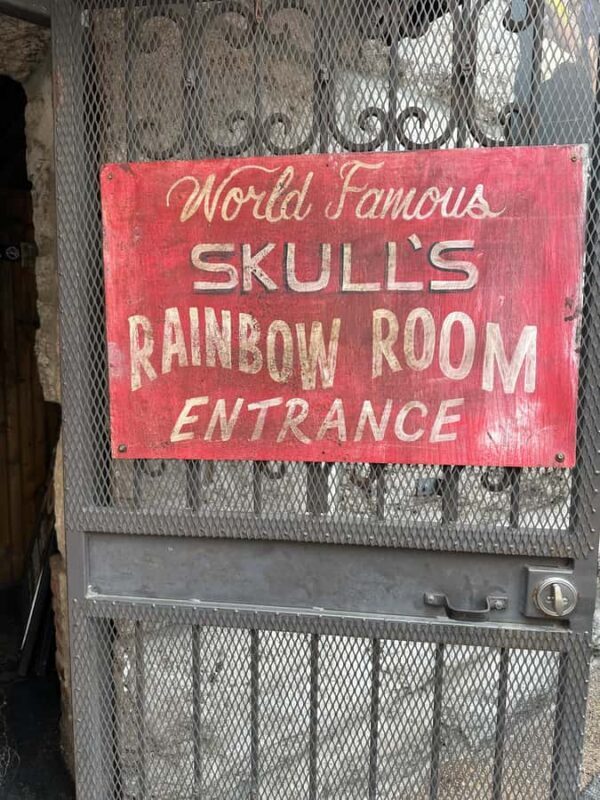 Nashville: True Crime Walking Tour from Mr. E's Crimecast - A Closer Look at the Nashville True Crime Walking Tour