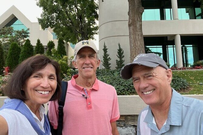 Nashville Walking Tour of Music Row with Former Music Biz Pro - Key Points