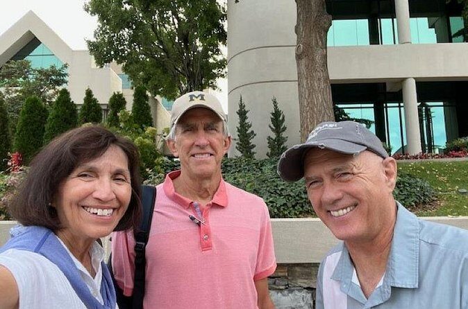 Nashville Walking Tour of Music Row with Former Music Biz Pro - In-Depth Analysis: Why This Tour Stands Out