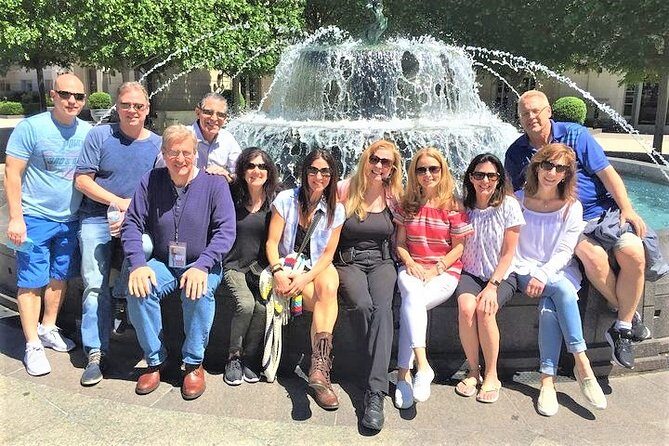 Nashville's "Famous Footsteps" Guided Walking Tour - An In-Depth Look at the Nashville "Famous Footsteps" Tour