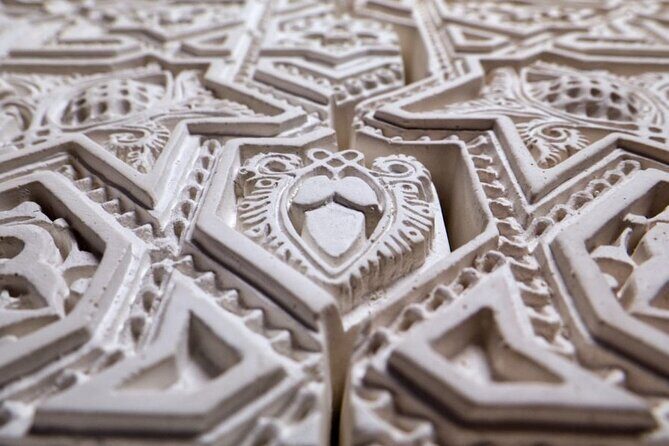 Nasrid Crafts: Only plasterwork workshop in the Alhambra - FAQ