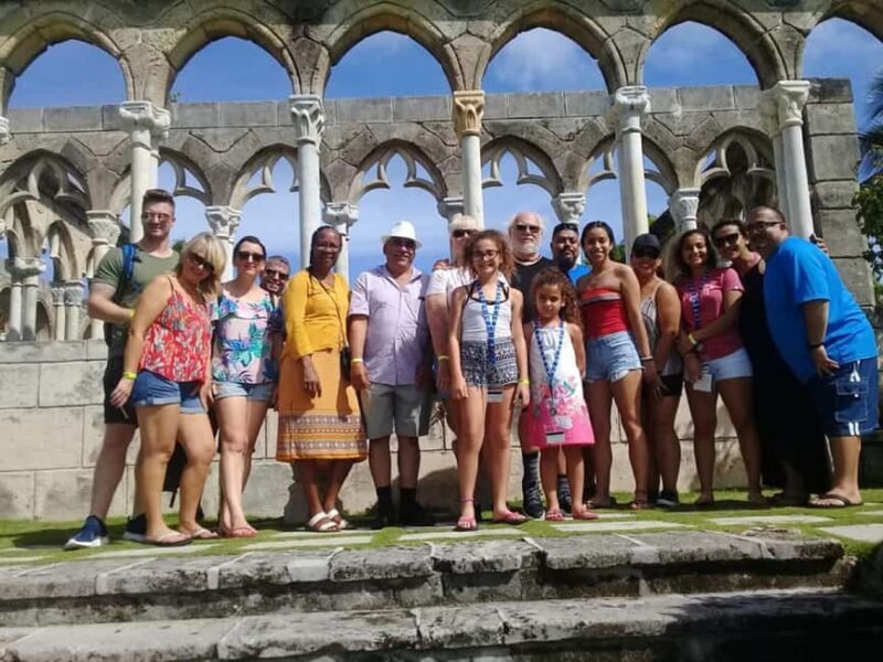 Nassau: Historical Sightseeing Guided Half-Day Tour - Visiting the Bahamas Rum Cake Factory