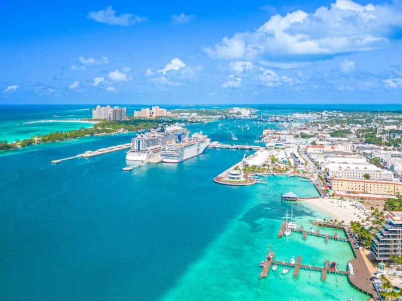 Nassau: Sun Cay and Swimming Pigs Boat Trip with Lunch - A Deep Dive into the Nassau: Sun Cay and Swimming Pigs Boat Trip