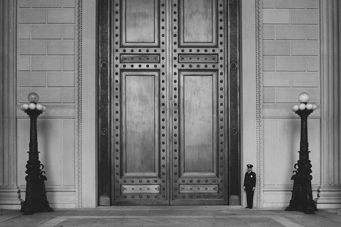 National Archives + National Portrait Gallery - Exclusive Tour - A Closer Look at the Experience