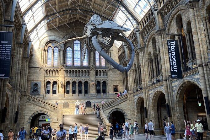 Natural History Museum Self-guided Tour for Kids in English - FAQs