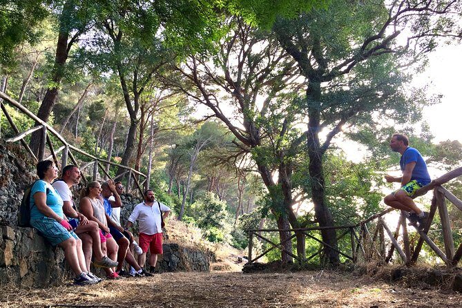 Naturalistic excursion to Ustica - FAQ