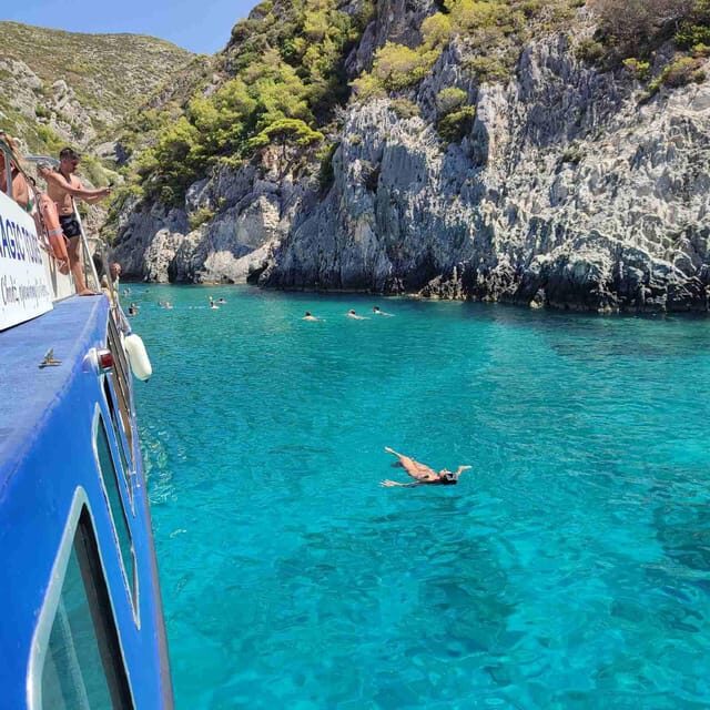 Navagio bay White Beach West Coast Porto Vromi Anafonitria - Key Points
