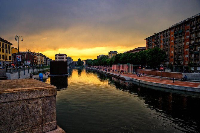 Navigli Walking Tour - small group tour - Exploring Milan’s Navigli: A Guided Walk Through Water, History, and Modern Life