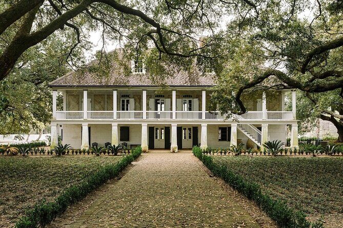 Nawlins Luxury: Whitney Plantation Tour with Transportation - The Experience in Detail