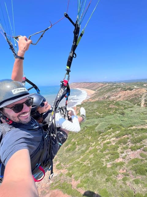Nazare: Paragliding tandem flight - FAQ