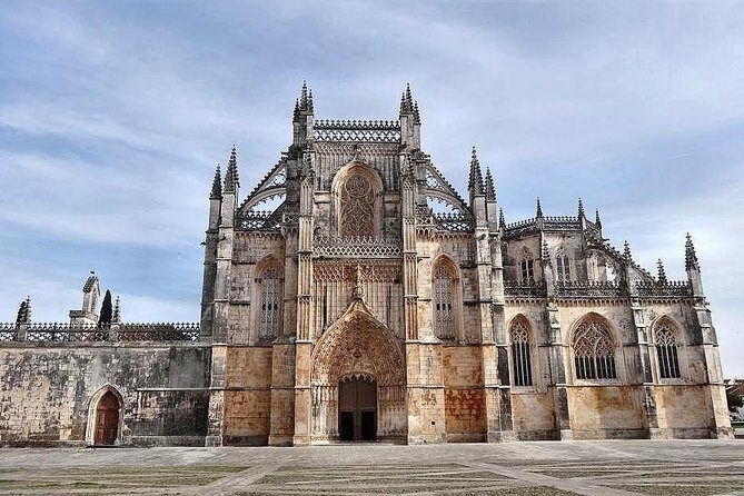 Nazare,Obidos, and Batalha Monastery Private Tour - A Detailed Look at the Tour