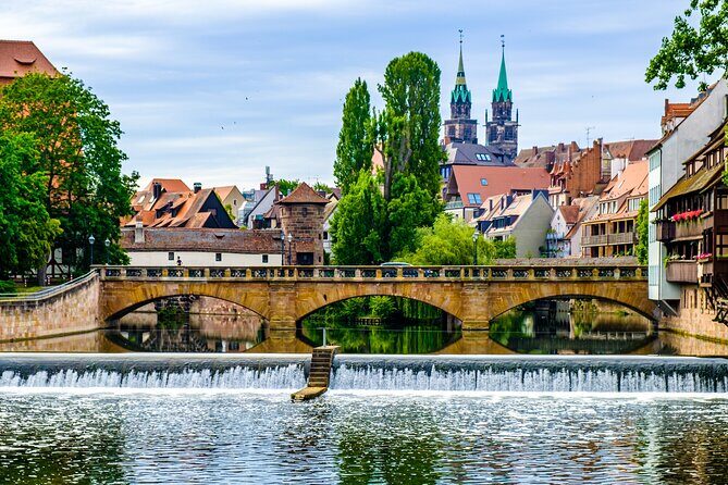 Nazi Party Rally Grounds & Old Town Private Walking Tour - Who Should Consider This Tour?