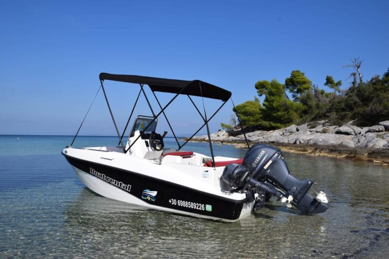 Nea Fokea: Boat Renal without License - Exploring Kassandra’s Coastline by Boat: Nea Fokea’s License-Free Rental